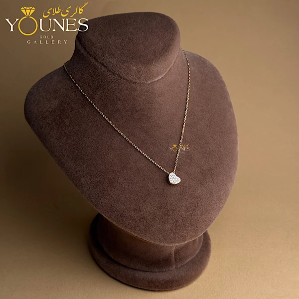 گردنبند طلا قلب نگینی